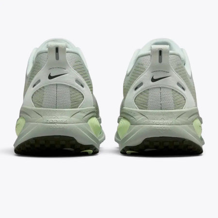 Nike Vomero 18 Light Silver College Grey Barely Volt