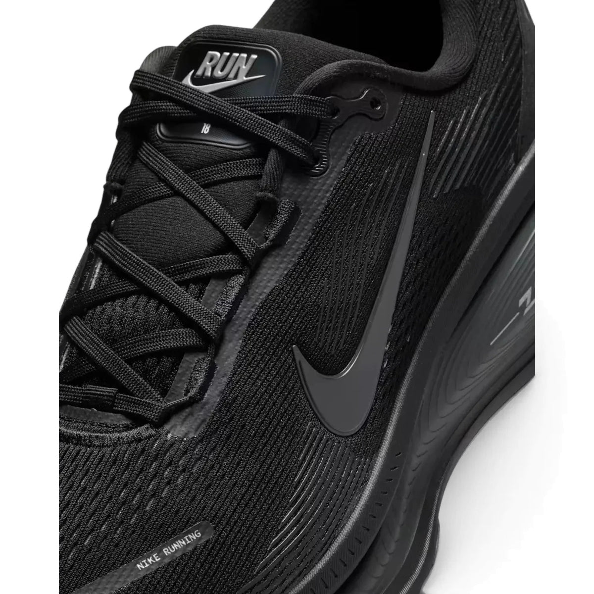 Nike Vomero 18 Triple Black