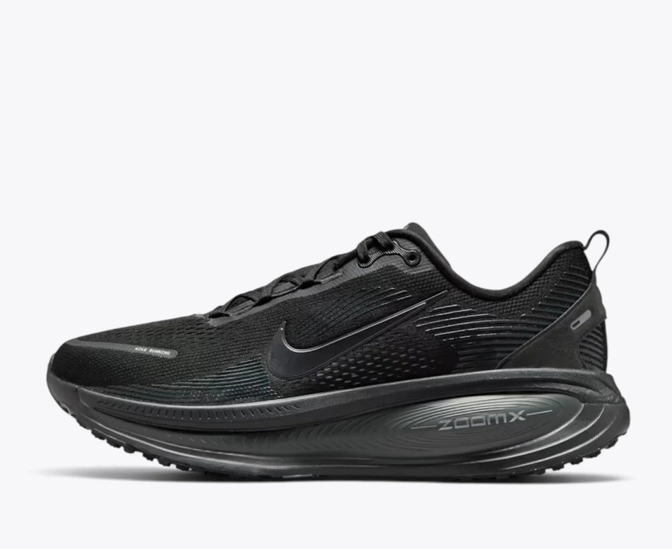Nike Vomero 18 Triple Black