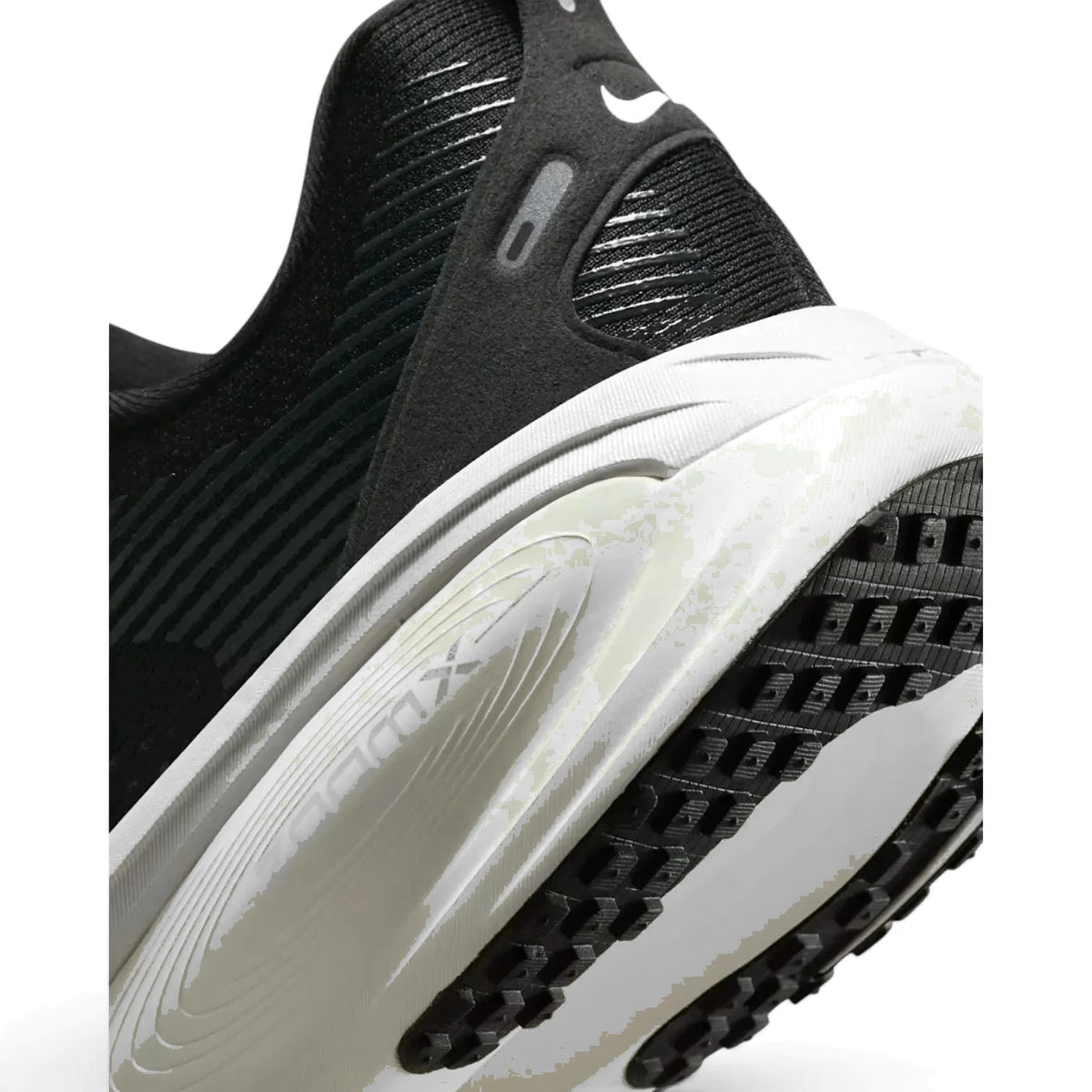 Nike Vomero 18 White Black