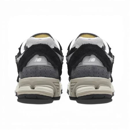 New Balance NB 2002R Protection - Black and Grey - Running Shoes