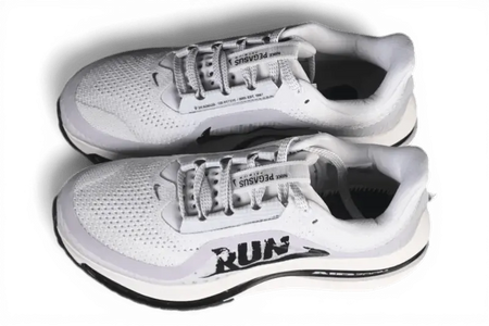 Nike Pegasus Premium Run - Running Shoes