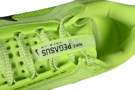 Nike Pegasus Premium Volt Black - Running Shoes