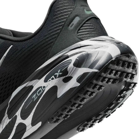 Nike Vomero 18 Anthracite - Running Shoes