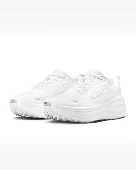 Nike Vomero Plus White Metallic Silver Light Smokey Grey - Running Shoes